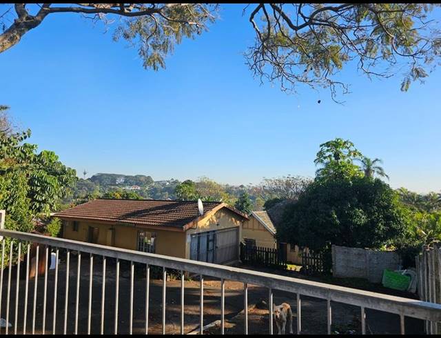 4 BEDROOM HOUSE FOR SALE IN SEA VIEW